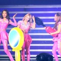 Aksi Girls' Generation di Konser Jakarta