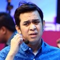 Olga Syahputra Saat Menjadi Host di Acara Musik 'Dahsyat'