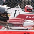 Balapan antara James Hunt dan Niki Lauda