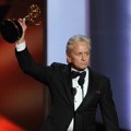 Michael Douglas Raih Piala Outstanding Actor in a Miniseries or a Movie