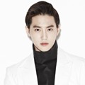 Suho EXO di Majalah L'Officiel Hommes Edisi Agustus 2013