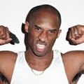 Kobe Bryant Berpose di Majalah GQ