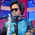 Rama D'Masiv Saat Tampil di Acara Musik 'Dahsyat'