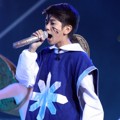 Iqbal Coboy Junior Saat Menyanyikan 'Terhebat'