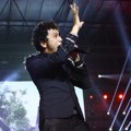 Aksi Giring Nidji Menyanyikan 'Hapus Aku'