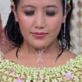 Gusti Kanjeng Ratu Hayu Mengikuti Prosesi Siraman dengan Khidmat