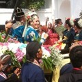 GKR Hayu dan KPH Notonegoro Menyapa Masyarakat yang Hadir