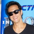 Daniel Mananta Saat Audisi Indonesian Idol 2014 Surabaya