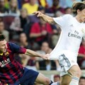 Lionel Messi Coba Hentikan Pergerakan Luka Modric