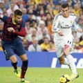 Duel Gerard Pique vs Gareth Bale