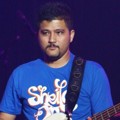 Penampilan Adam Sheila On 7 di 'Gen Fest 2013'