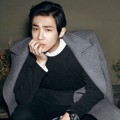 Lee Joon di Majalah Harper's Bazaar Edisi November 2013