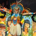 Miss Brazil Jakelyne Oliveira di Sesi Kostum Nasional