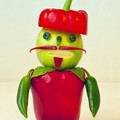 Patung Manusia yang Terbuat dari Paprika dan Cabai
