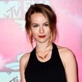 Bridgit Mendler di Red Carpet MTV EMAs 2013