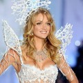 Lindsay Ellingson di Victoria's Secret Fashion Show 2013
