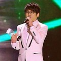 Shin Seung Hun Raih Piala Performing Arts Award