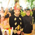 Teuku Wisnu Saat Tiba di Hotel Shangri-La