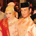 Mark Sungkar dan Fanny Bauty Menyambut Mempelai Pria