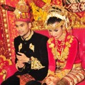 Teuku Wisnu dan Shireen Sungkar Ditemui Usai Prosesi Ijab Kabul