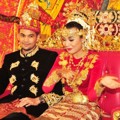 Pernikahan Teuku Wisnu dan Shireen Sungkar