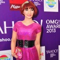 Roro Fitria Hadir di 'Yahoo OMG! Awards 2013'