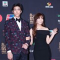 Sung Joon dan Kim So Yeon di Red Carpet MAMA 2013