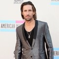 Jake Owen di Red Carpet American Music Awards 2013