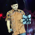 Penampilan Fadly Padi di Konser 'Malam 1000 Keberkahaan'