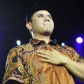Penampilan Fadly Padi di Konser 'Malam 1000 Keberkahaan'