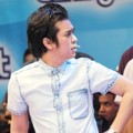 Olga Syahputra Saat Menjadi Host Acara Musik 'Dahsyat'