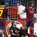 Carles Puyol Saat Protes Pada Hakim Garis