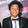 Bagas Super 7 Saat Peluncuran Buku 'Bersama Meraih Mimpi'