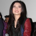 Raline Shah Saat Jumpa Pers Film '99 Cahaya di Langit Eropa'