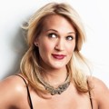 Carrie Underwood di Majalah Redbook Edisi Desember 2013