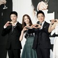 Para Pemain Utama Serial 'Prime Minister and I' Berfoto Bersama
