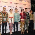 Para Pemeran Utama Berfoto Bersama di Premiere Film 'Soekarno'