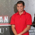 Chris John Saat Menggelar Jumpa Pers