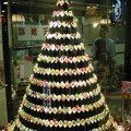 Pohon Natal yang Dibuat dari Sushi