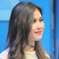 Syahnaz Sadiqah di Acara 'Dahsyat'