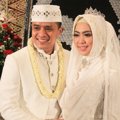 Pernikahan Oki Setiana Dewi dan Ory Vitrio