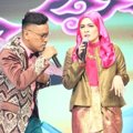 Uya Kuya dan Astrid di Konser 'Gazpol Enerzik Menuju Dahsyatnya Awards 2014'