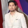 Petra Sihombing di Red Carpet Dahsyatnya Awards 2014