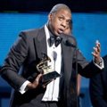 Jay-Z Raih Piala Best Rap/Sung Collaboration