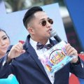 Irfan Hakim Saat Menjadi Host Acara 'Musik Sore Seru'
