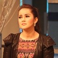 Olla Ramlan Saat Syuting Bukan Empat Mata