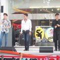 S4 Saat Tampil di The Downtown Walk, Jakarta