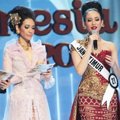 Wakil Jawa Timur Elvira Devinamira Saat Menjawab Pertanyaan di Babak 3 Besar