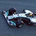 Lewis Hamilton Saat Mengendarai Mercedes F1 W05