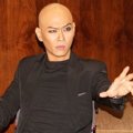 Deddy Corbuzier Saat Jumpa Pers 'Hitam Putih'